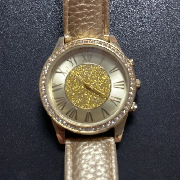 Watch - Picture 2 of 2